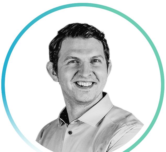 Michael Savonin headshot
